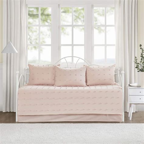 Shop a wide selection of daybed bedding sets in a variety of colors, materials and styles to fit your home. Top 10 Best Daybed Sets in 2020 Reviews