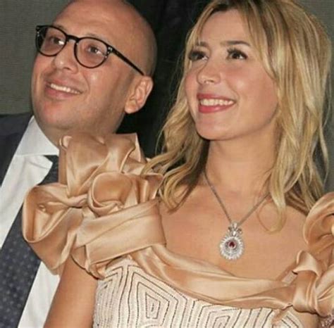 Comment must not exceed 1000 characters. شاهد بالصور: أول ظهور رسمي للفنانة جنات مهيد رفقة زوجها ...