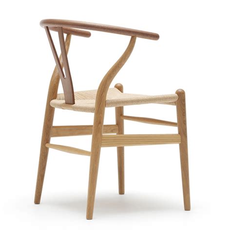 64 × 54 × 44 cm. Wegner-Stuhl CH 24 Y-Wishbone Chair Spezial von Wegner im ...