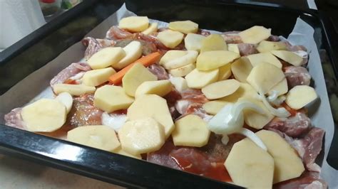 10 min za pripremu Sočno Meso u senfu i kečapu sa krompirom Meat in