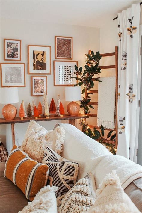 In other words, boho bedroom decor with attractive color ideas is about mixing, matching, coloring and smartly placing of distinct items at a location. 30+ Gorgeous Bohemian Farmhouse Decorating Ideas For Your ...