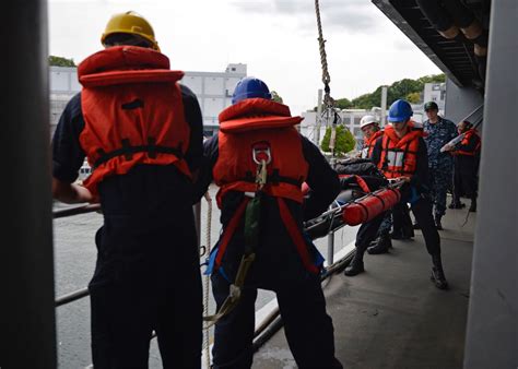 Maybe you would like to learn more about one of these? 7th Fleet (@US7thFleet) | Twitter