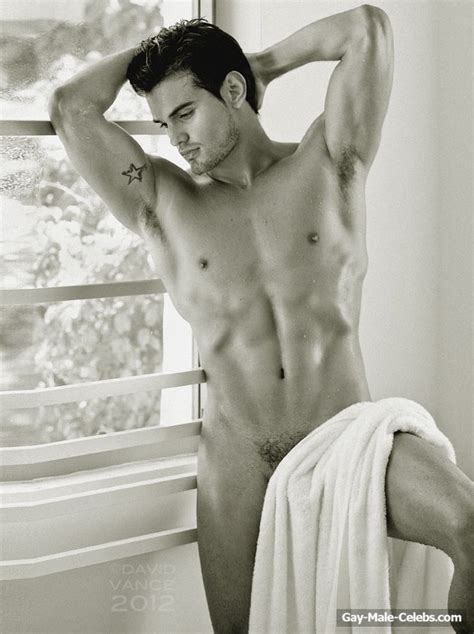 Leonardo Corredor Nude And Hot Underwear Photos Gay Male Celebs Com