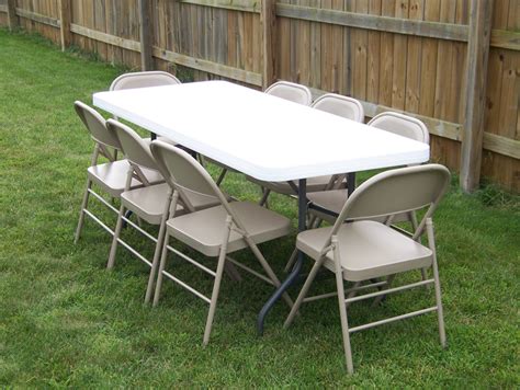 These are the perfect chair rentals for any occasion, especially weddings, company parties, etc. Table and Chair Rental - Michiana Party Rentals