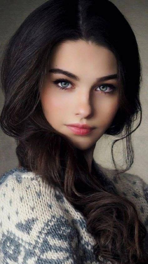 Pin By Laily On Top Brunette Beauty Beautiful Girl Face Beautiful Eyes