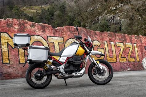Created by plethoriana community for 6 years. Drie accessoirepakketten voor nieuwe Moto Guzzi V85TT ...