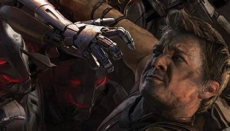 Jeremy Renner Reveals Fate Of Hawkeye In Avengers Age Of Ultron