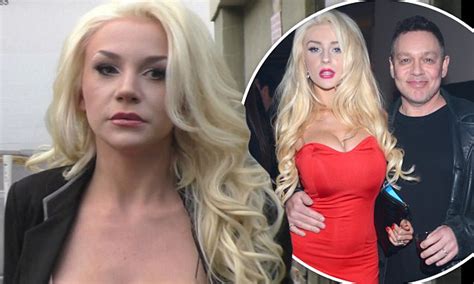 Courtney Stodden Confirms Split From Doug Hutchison Daily Mail Online