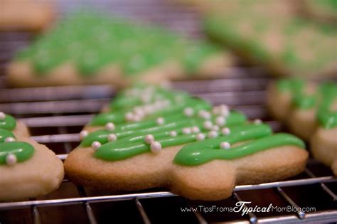 This sugar cookie icing recipe hardens without being crunchy. Royal Icing without Egg Whites or Meringue Powder - Tips ...