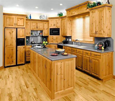 Knotty Pine Kitchen Cabinets Stilvolle Küche Küchen Rustikal