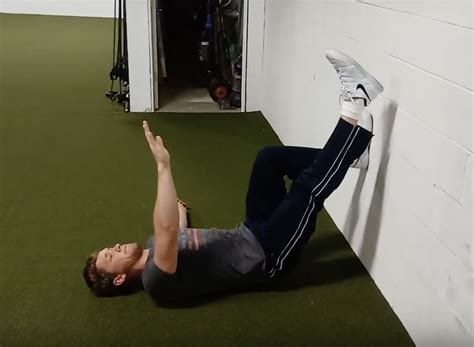 Essential Movement Qualities: Hip Internal Rotation - Athletes Acceleration