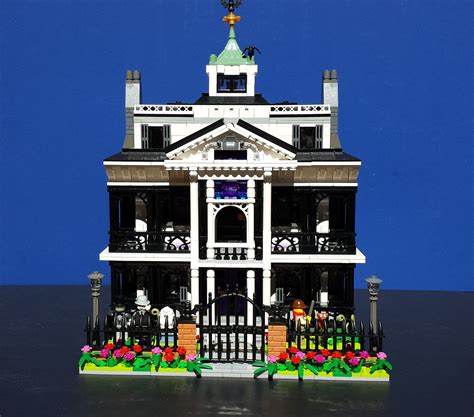 Disneylands Haunted Mansion Lego House Haunted Mansion Disneyland