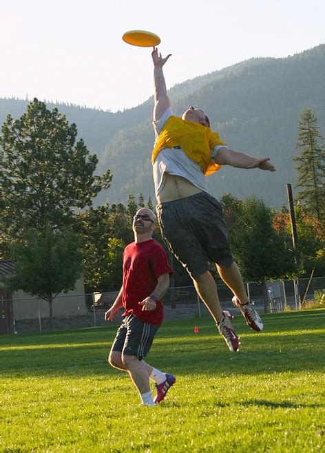 Ultimate Frisbee League Searching For Players Registration Still Open