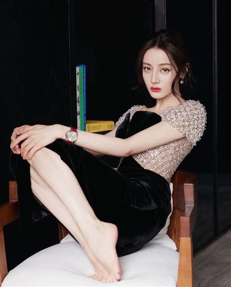 Urumqi Chinese Actress Real Style Blackpink Fashion Vivian Asian