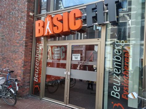 Basic-Fit neemt Fitland over