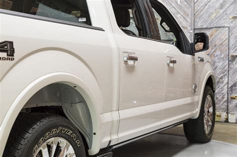 The best of both worlds lives in this beautiful white platinum w/ caribou accent exterior paint with. 2015 Ford F-150 4X4 SuperCrew EcoBoost King Ranch