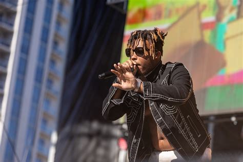 192 kbps ano de lançamento: Juice Wrld Dead At 21 After Suffering Seizure