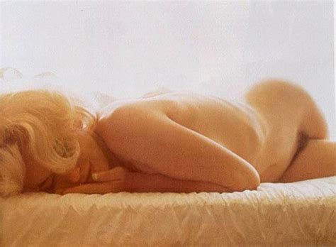 Marilyn Monroe Nude With Bush Retrofucking