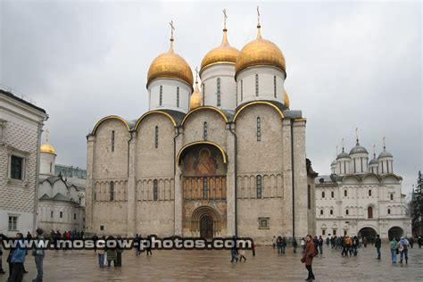 Moscow Photos The Moscow Kremlin The Cathedral Of The Assumption