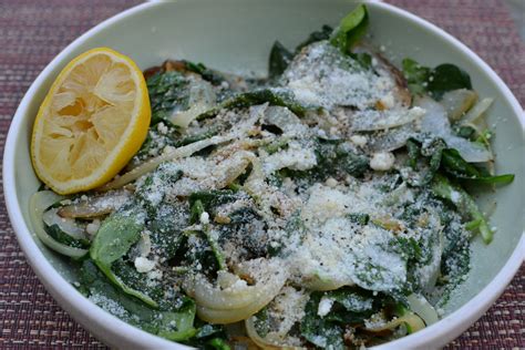 Yesterday, i made an apple and goat cheese flatbread for lunch. Sauteed Spinach and Onions