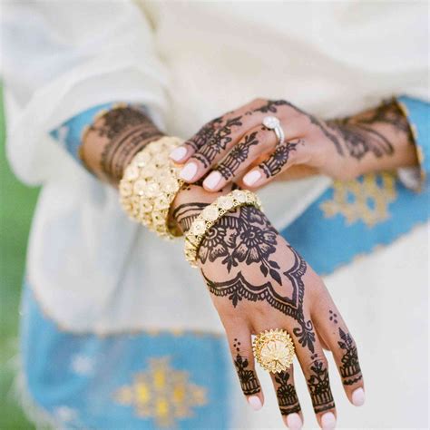 10 Stunning Henna Designs To Inspire Your Own