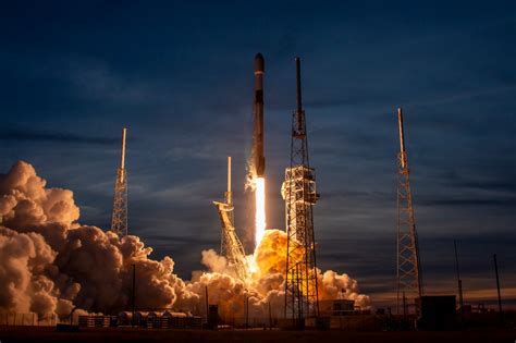 Spacex Knocks Out Sunday Launch Before Ula Vulcans 1st Flight