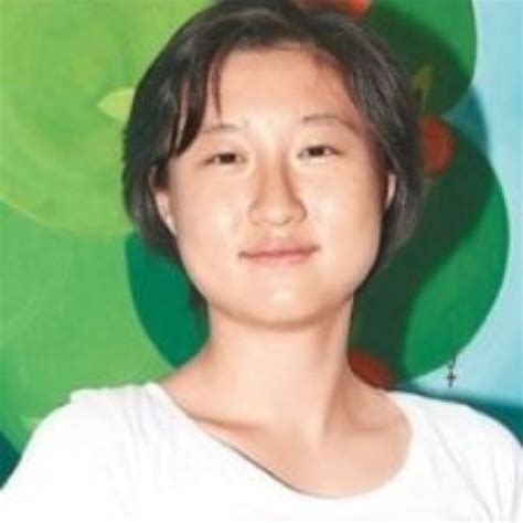 Etta ng chok lam, who is the youngest out of the two jackie. Elaine Ng