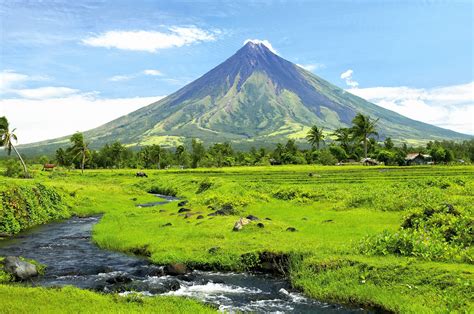 10 Places You Must Visit In The Philippines Landscape