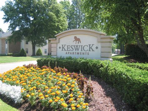 Reviews & ratings · studios, 1, 2, 3+bedrooms · 24/7 customer support Keswick Apartments - Greenville, NC | Apartment Finder