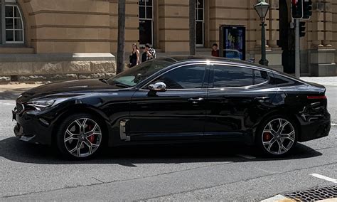 The Kia Stinger Gt Looks Great In Black Autos