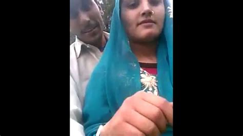 Selain bisa kompakan sama doi, orang lain juga bisa tahu kalau kalian memang couple sejati! Village Couple Viral Video From My Phone | Whatsapp Most ...