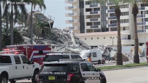 The entire back side of the building has collapsed. Building collapse in Miami Beach injures one | whas11.com