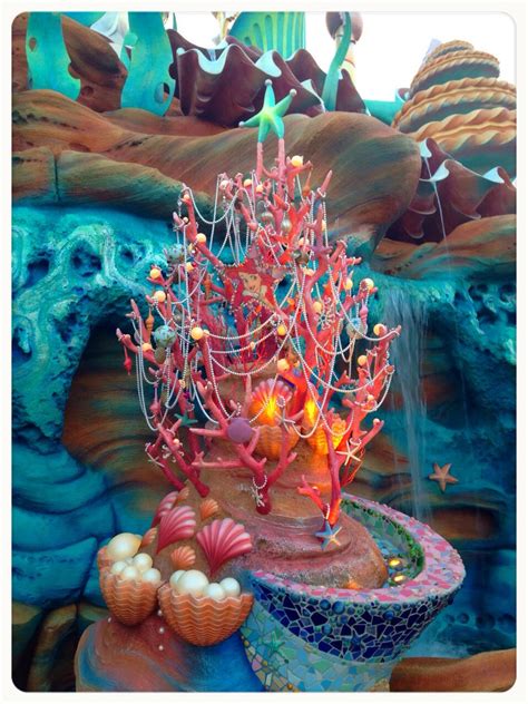 An Artistic Display In The Shape Of A Coral Tree With Starfishs And