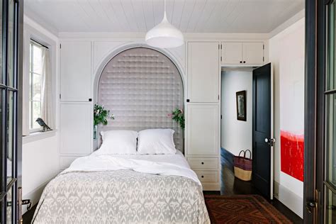These 72 small bedrooms prove that it's not square footage that counts toward supreme for inspiration, browse through these 72 standout ideas. Small Master Bedroom Design Ideas, Tips and Photos