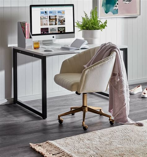 25 Best Upholstered Office Chairs on Wheels