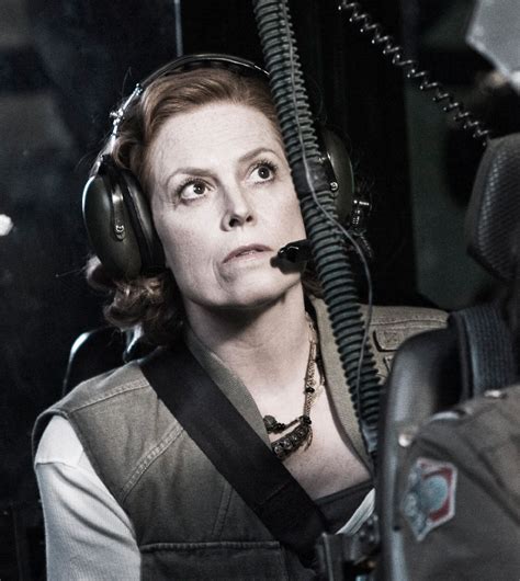 Sigourney Weaver Cast In Neill Blomkamps Chappie — Geektyrant