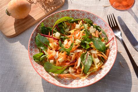 53 recettes de navets et cuisine végétarienne à découvrir ! Salade de navets boule d'or râpés (en sucré/salé) - Au Fil ...
