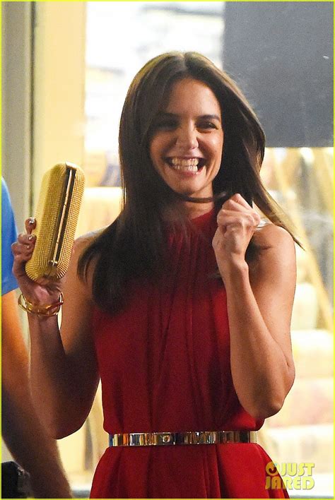 Katie Holmes Dances Gets Groovin On Set See The Fun Pics Photo