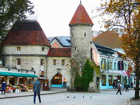 Tallinn Sehenswürdigkeiten Tipps Beste Reisezeit Und Mehr