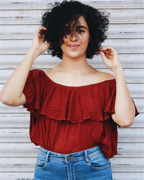 Sanya malhotra (born 25 february 1992) is an indian actress who works in hindi films. 23 Pictures Of Sanya Malhotra Which Shows The Glamour In Her