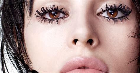 Clumpy Mascara Is A Thing That Exists For Those Of You Who Want That
