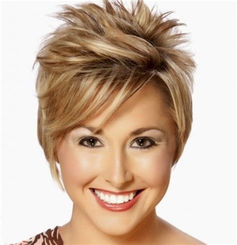 23 Short Hairstyle For Round Face Lady Popular Style