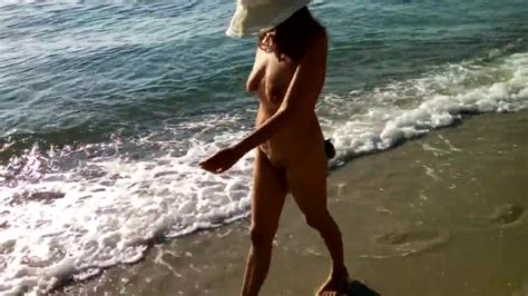 Slut Wife Xxx Naked On The Beach Xxx Femefun