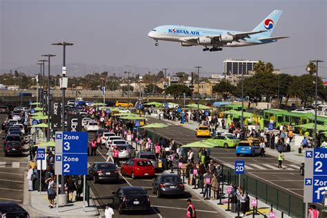 Navigating The New Pickup System At Lax The New York Times