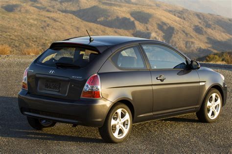 2009 Hyundai Accent Hatchback Review Trims Specs Price New