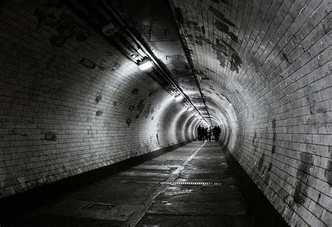 In Photos Londons Tunnels Photo London London Night