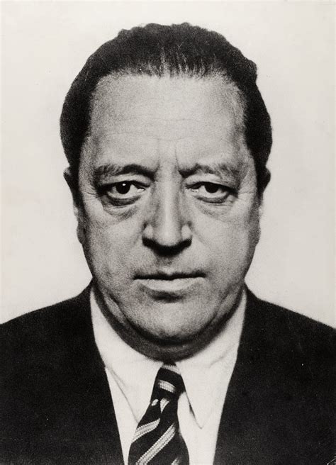 Estruturas Projetadas Por Ludwig Mies Van Der Rohe