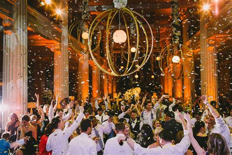 Top 10 Ideas For Creating A Fun Wedding Reception