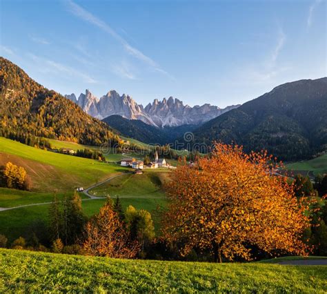 Autumn Evening Santa Magdalena Famous Italy Dolomites Village View