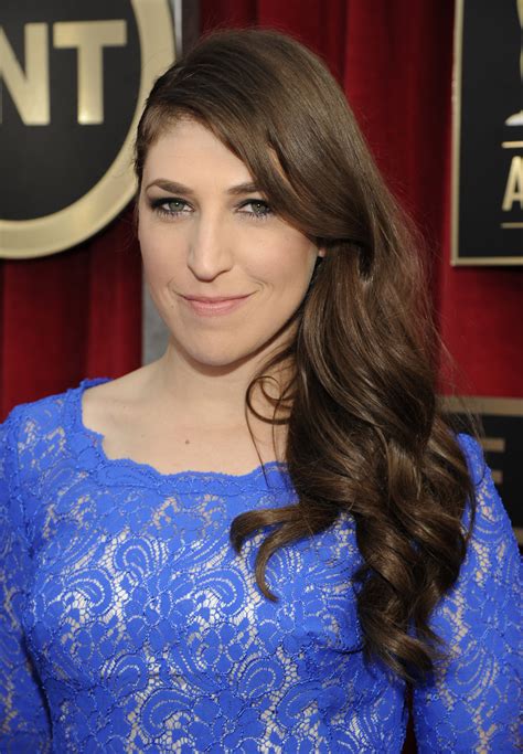 Mayim Bialik | SAG Awards Beauty: See All the Red-Carpet Glamour Up 